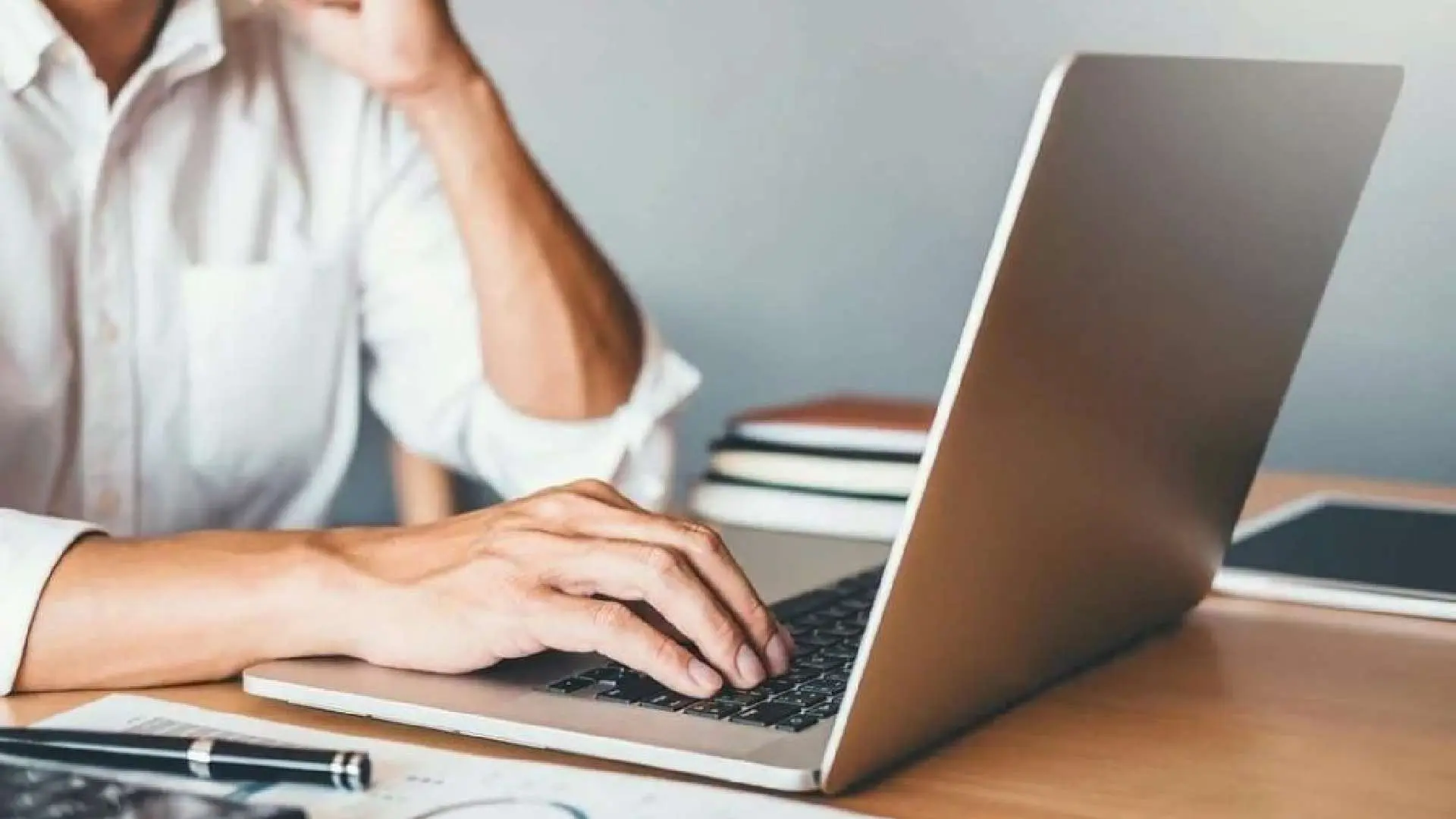 UAE-Labor-Card-Check (1) (1)